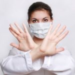 При развитии симптомов передозировки препарата Элькар показано назначение активированного угля.