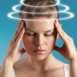 У девушки головокружение