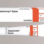 упаковка и тюбик мази Травокорт